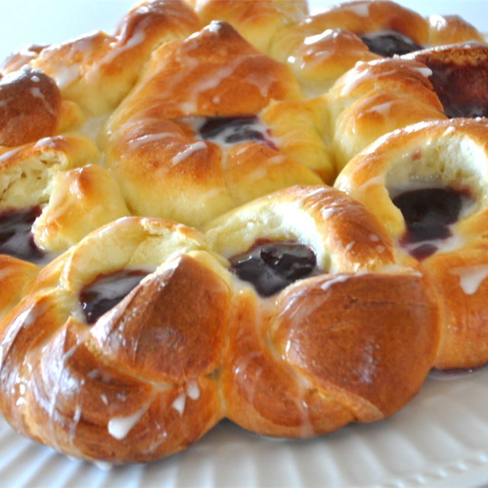 Pull-Apart Easter Blossom Bread