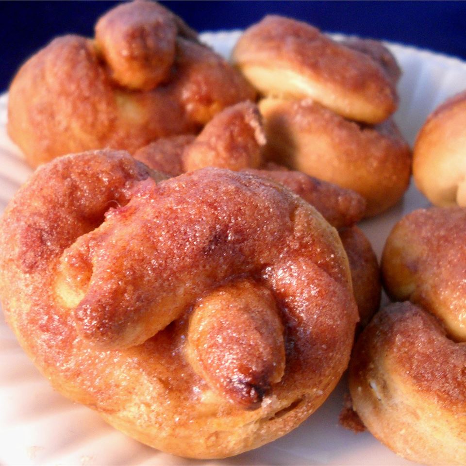 Cinnamon Pretzels