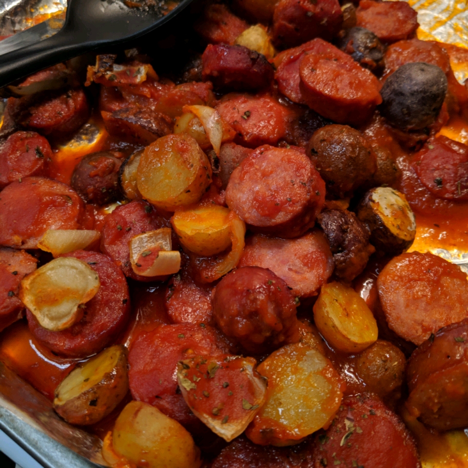 Baked Kielbasa and Potatoes in Sauce