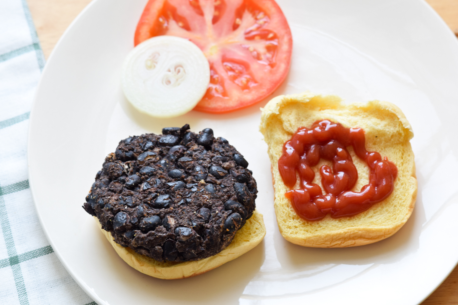 Smoky Black Bean Burgers