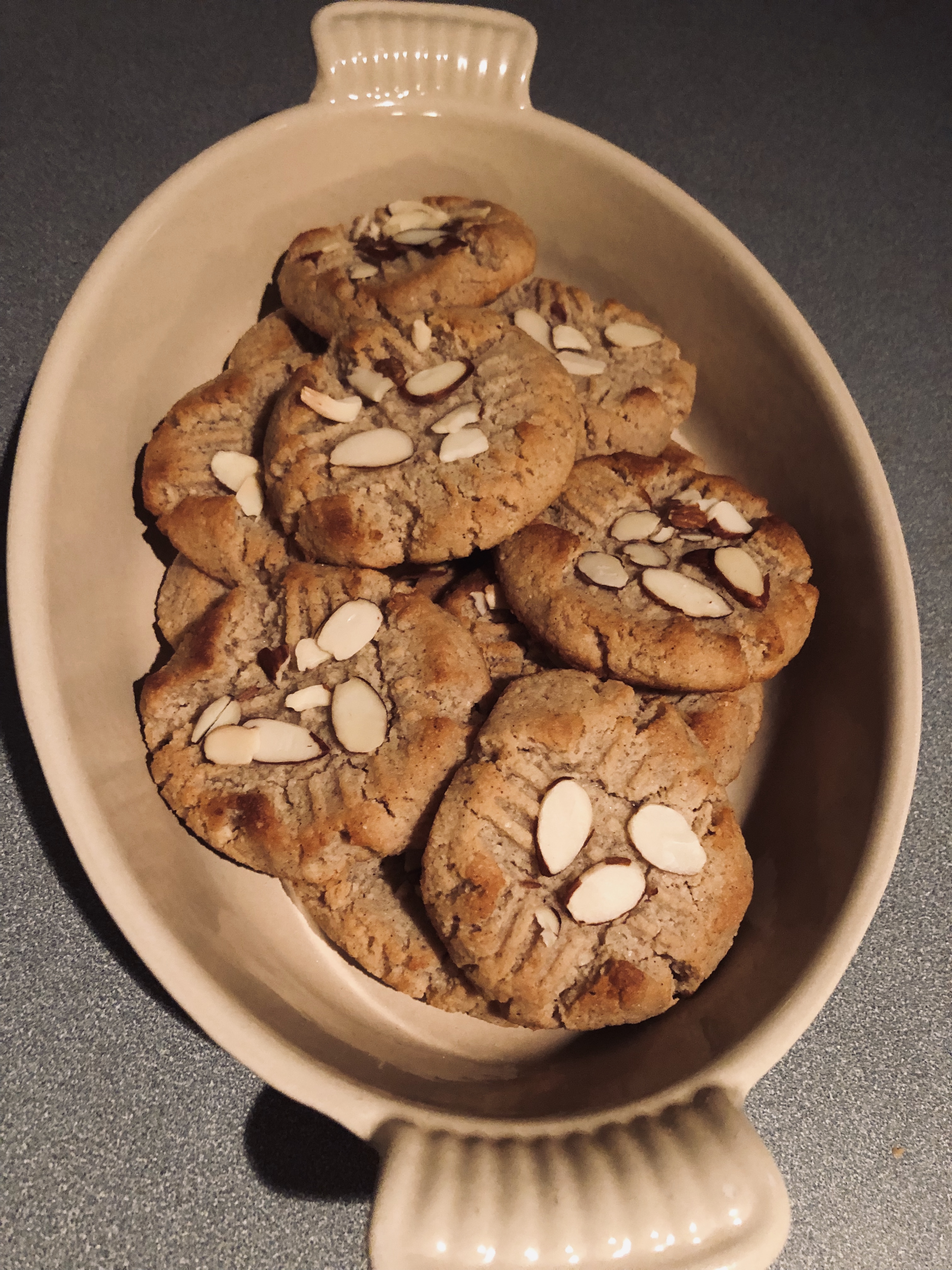Low-Carb Almond Cinnamon Butter Cookies