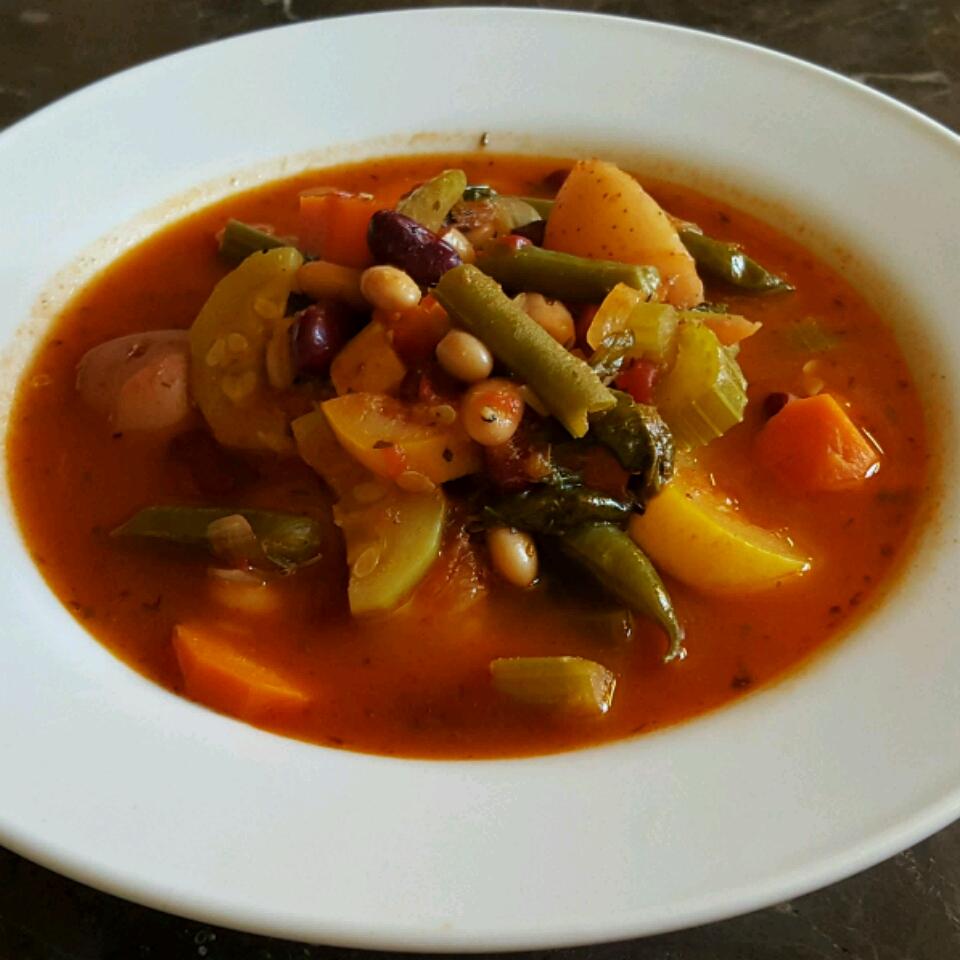 Slow Cooker Vegetarian Minestrone