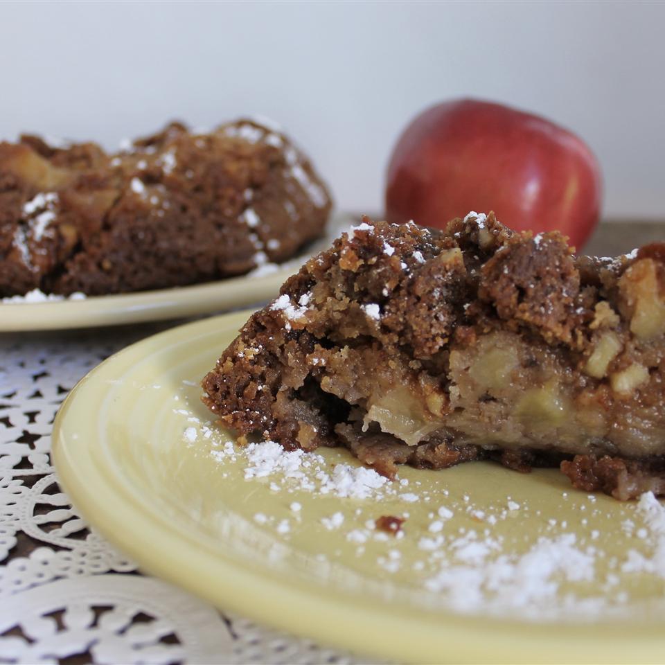 Apple Crunch Cake
