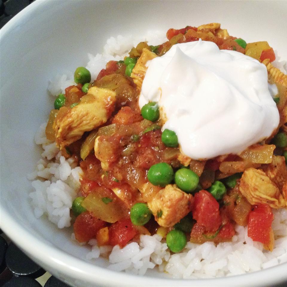 East Indian Chicken with Tomato, Peas, and Cilantro