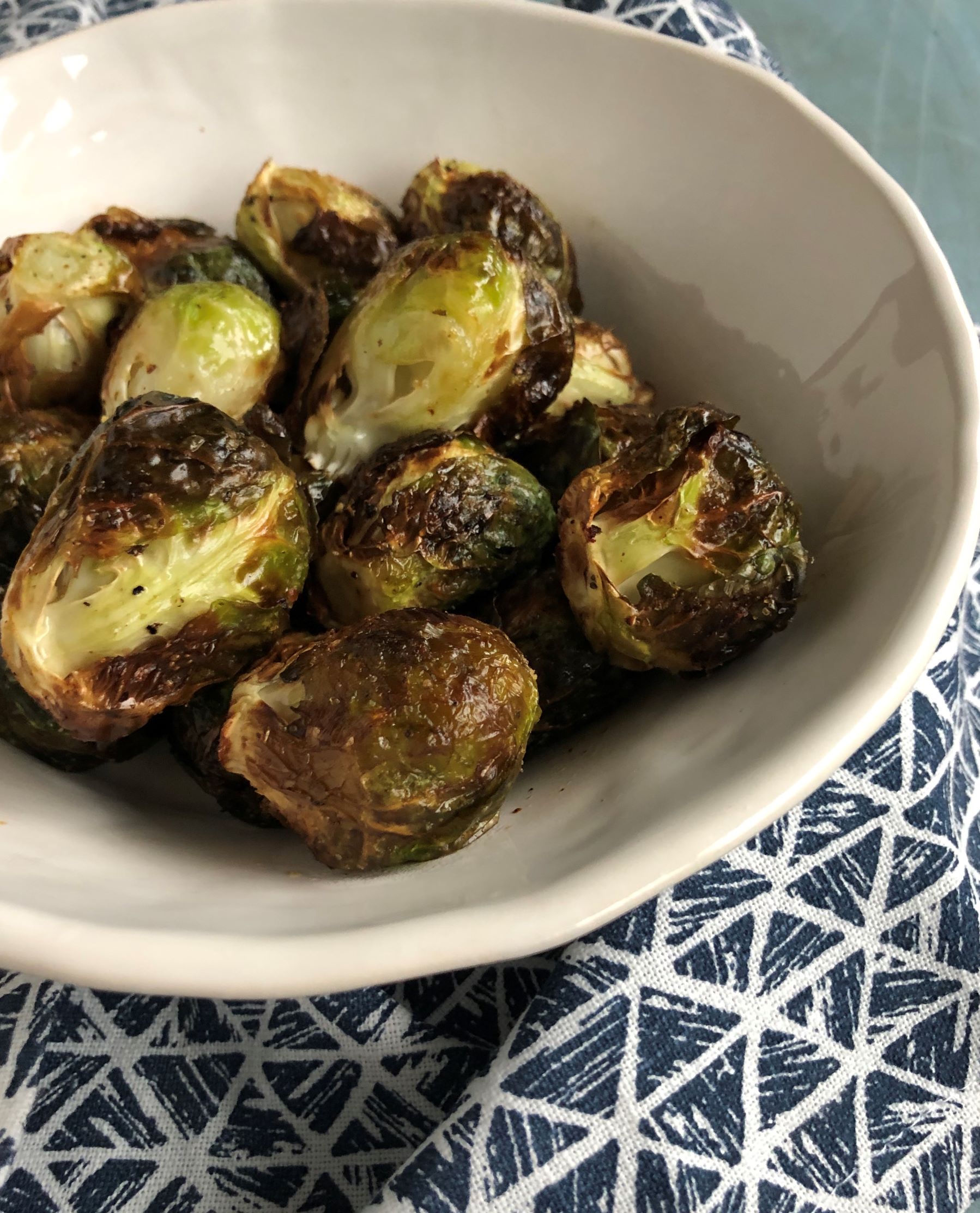 Simple Air Fryer Brussels Sprouts