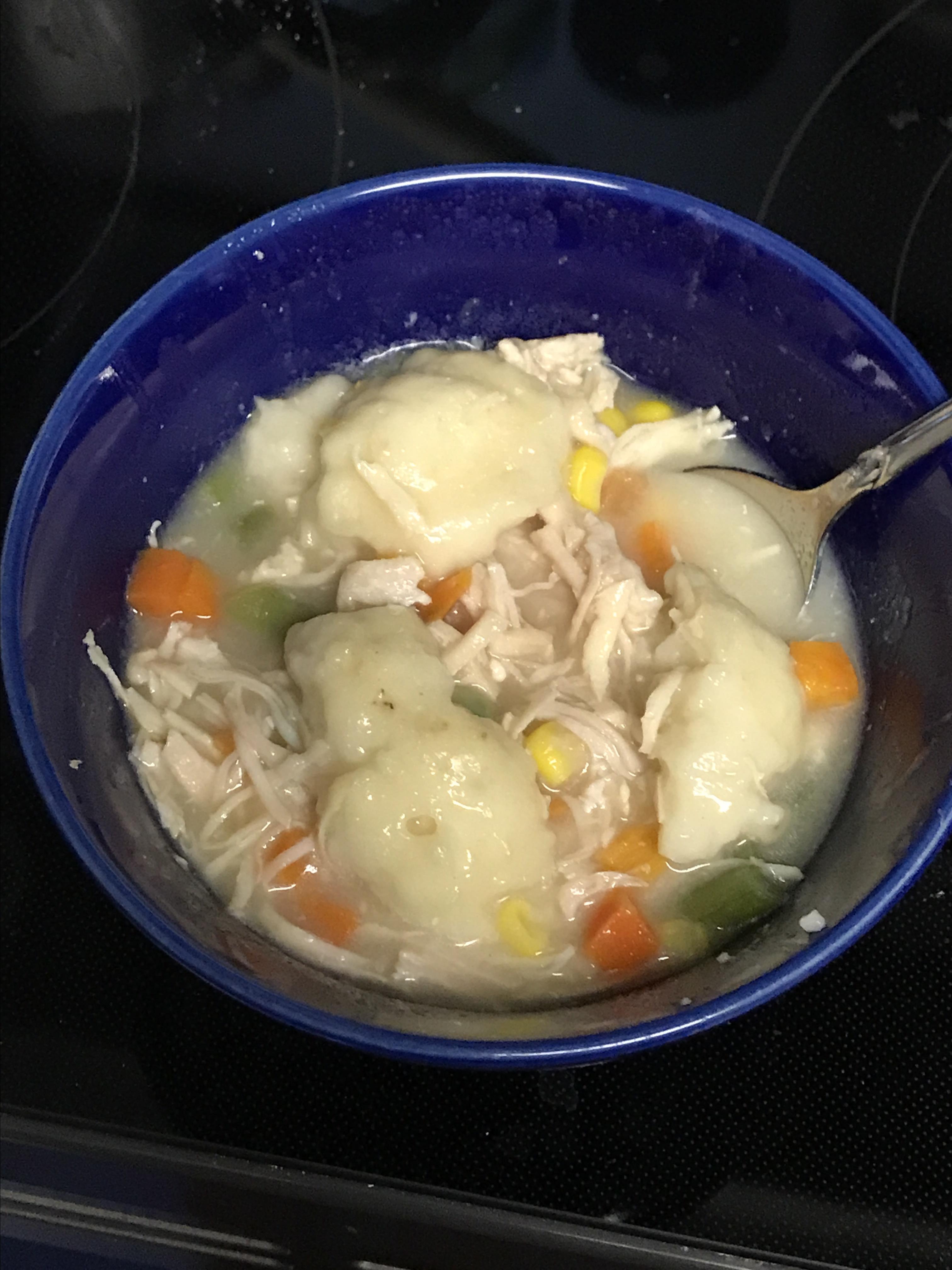 Quick and Super Easy Chicken and Dumplings
