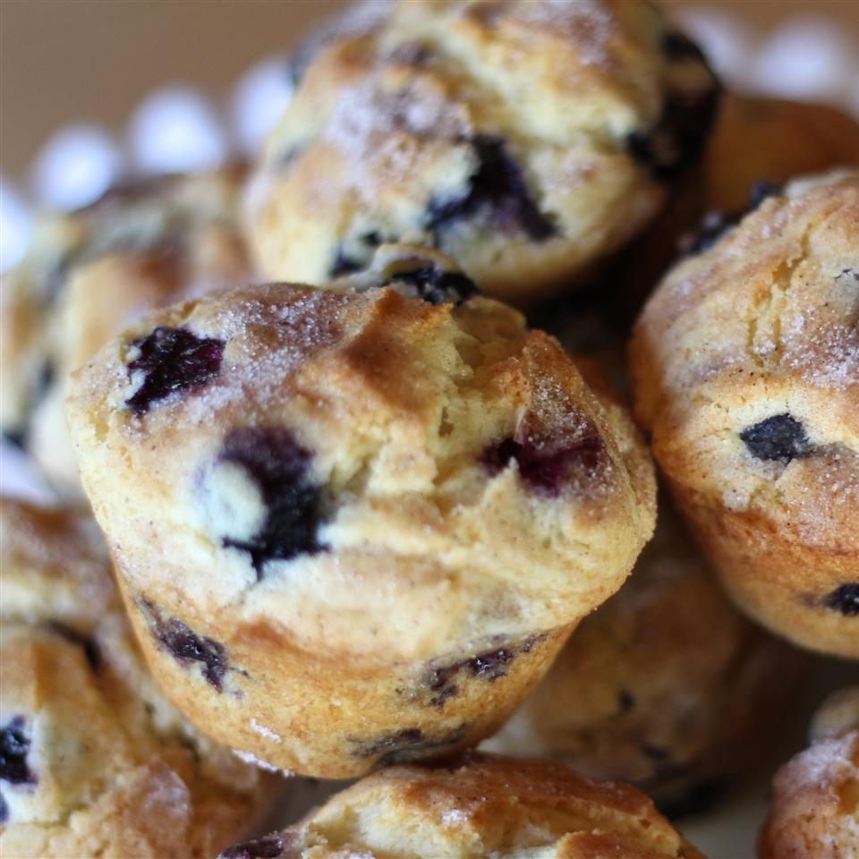 Jordan Marsh Style Blueberry Muffins