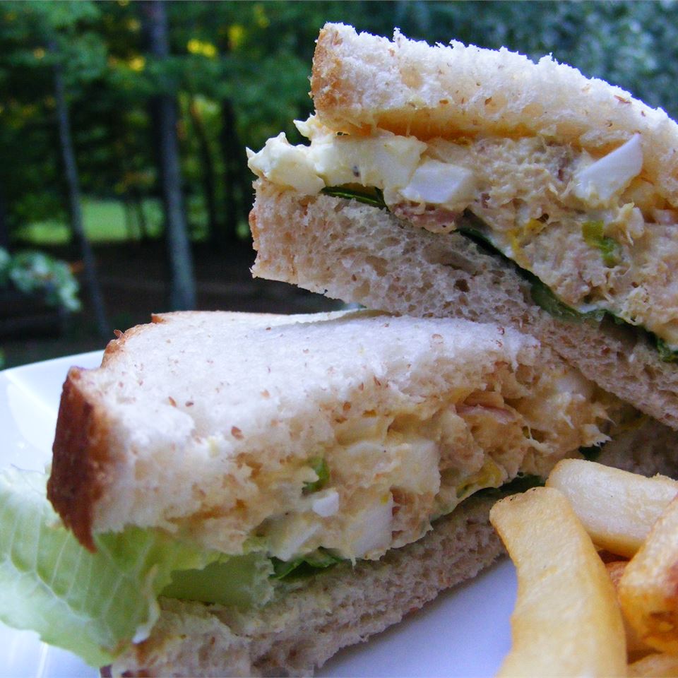 Curry Chicken Salad with Eggs