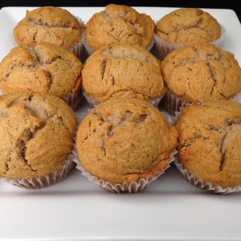 Applesauce Muffins