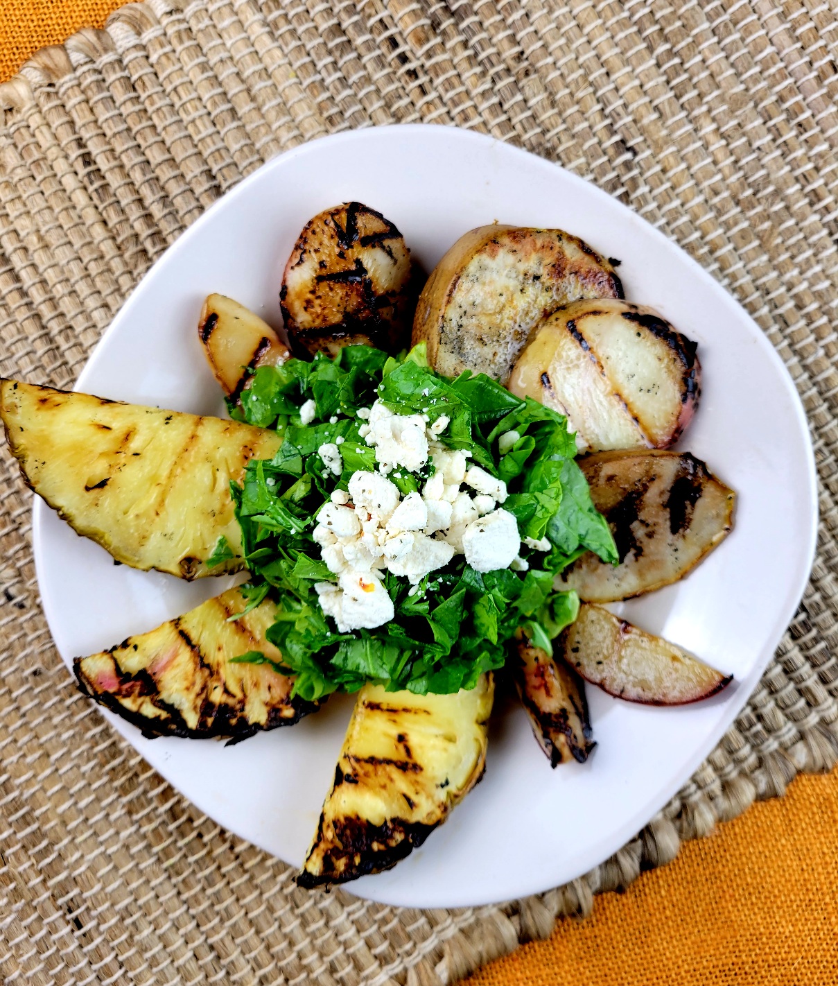 Grilled Fruit Gorgonzola Salad