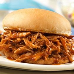 Campbell's® Slow-Cooked Pulled Pork Sandwiches
